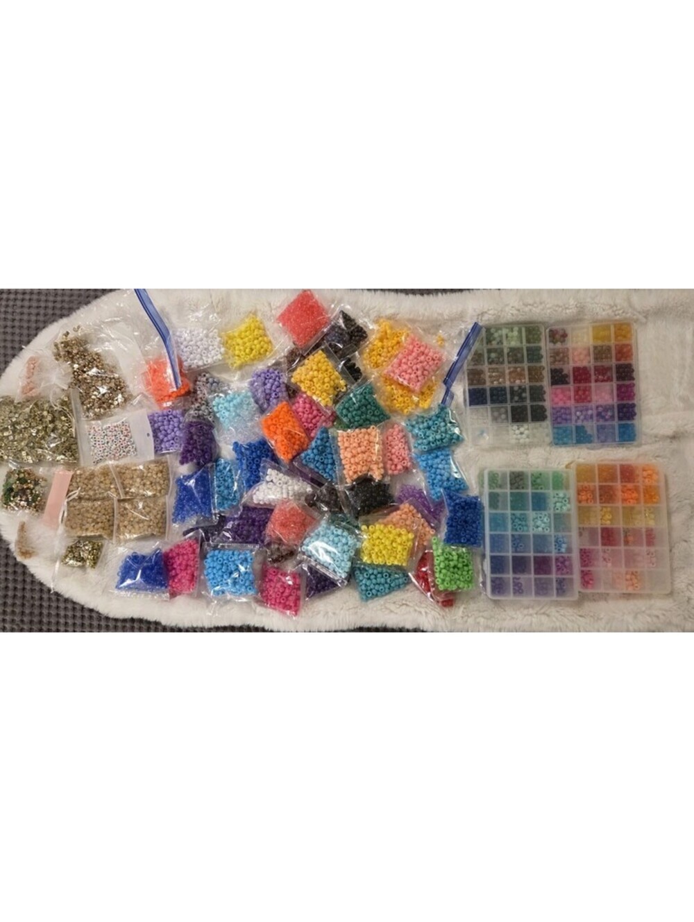 Friendship Bracelet Beads Huge Lot Plastic Glass Round Gold Plated 100s Of Beads